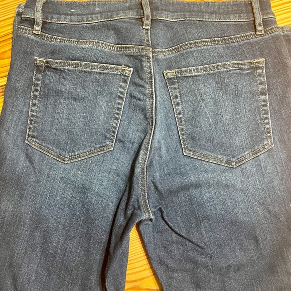 LOFT, high rise straight, size 6, blue jeans - Picture 3 of 6